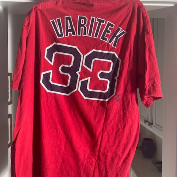 Boston Red Sox/Bruins Bundled of T - Picture 2 of 4